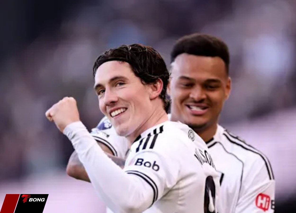 Harry Wilson cũng để lại dấu ấn đậm nét khi cán mốc 10 bàn thắng tại Ngoại hạng Anh